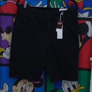 NWT Lane Bryant Essential Stretch Bermuda Shorts